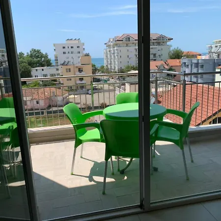 Katalea Apartment